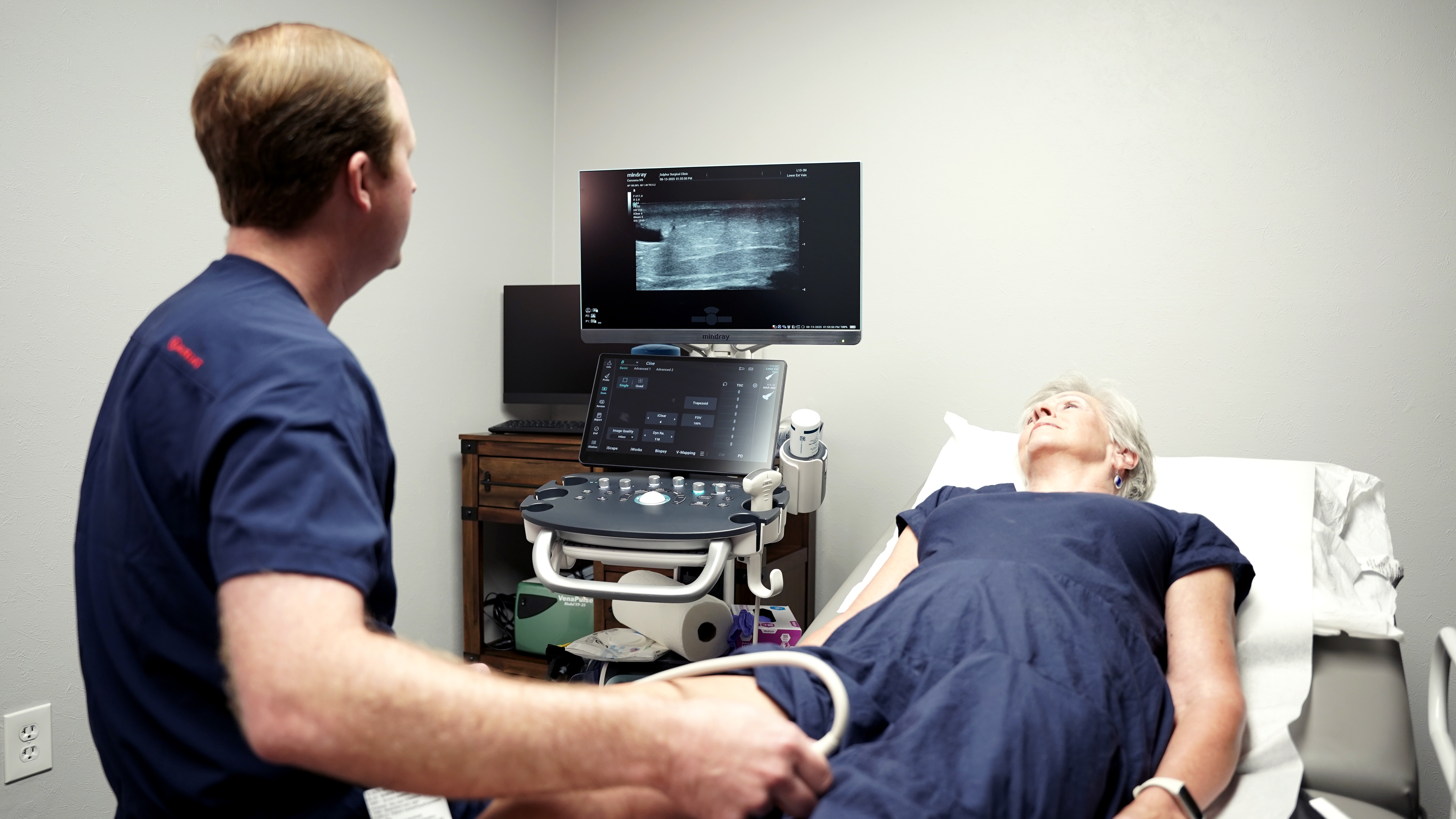 Dr. Seale performing a venous reflux ultrasound at Lake Area Vein Center in Lake Charles, Louisiana